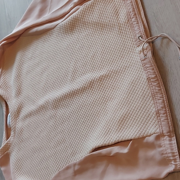 Light Pink Calvin Klein Top - Picture 3 of 4